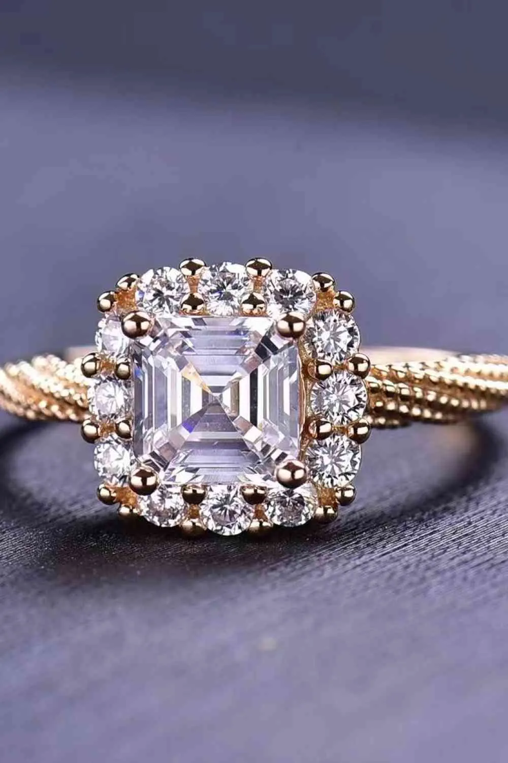 1 Carat Moissanite Twisted Ring