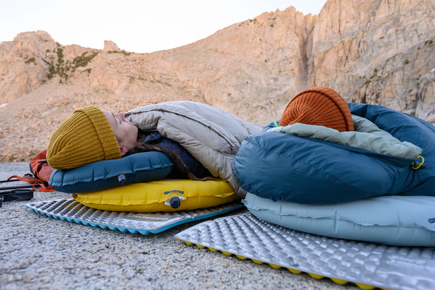 AIR HEAD LITE PILLOW