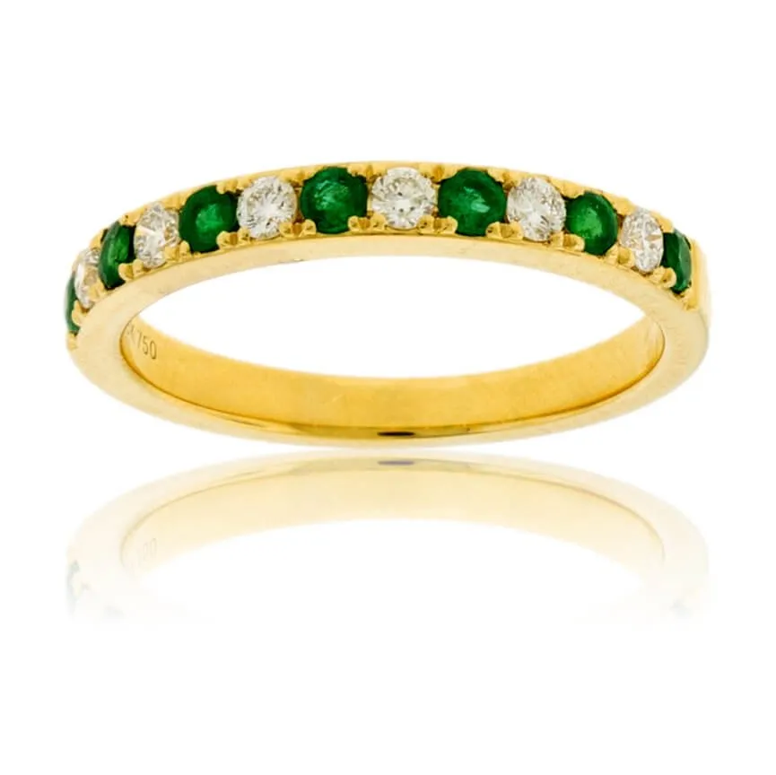 Alternating Emerald and Diamond Band