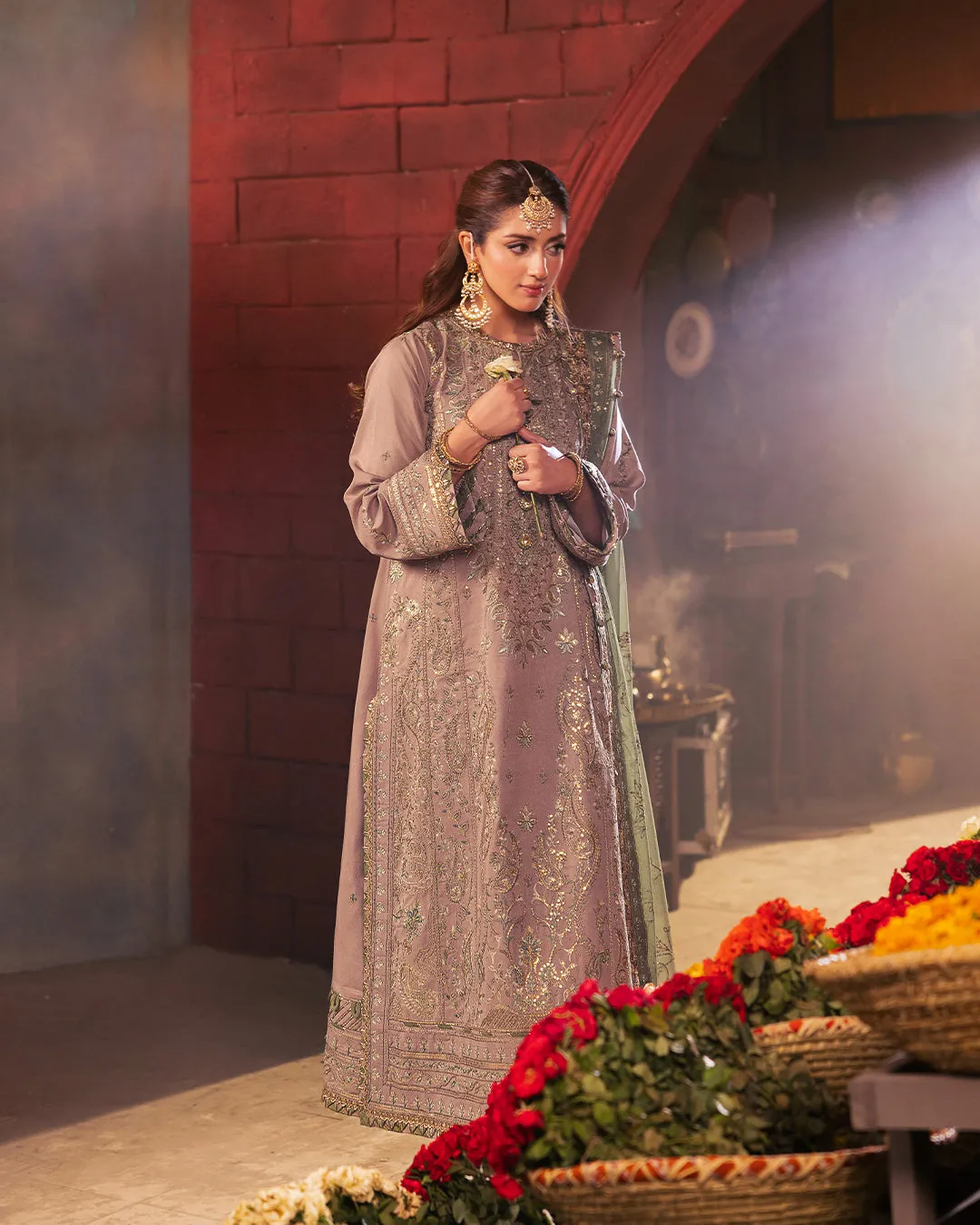 Asim Jofa Luxury Chiffon Embroidered 3 Pcs Twisted Chiffon AJKK-08