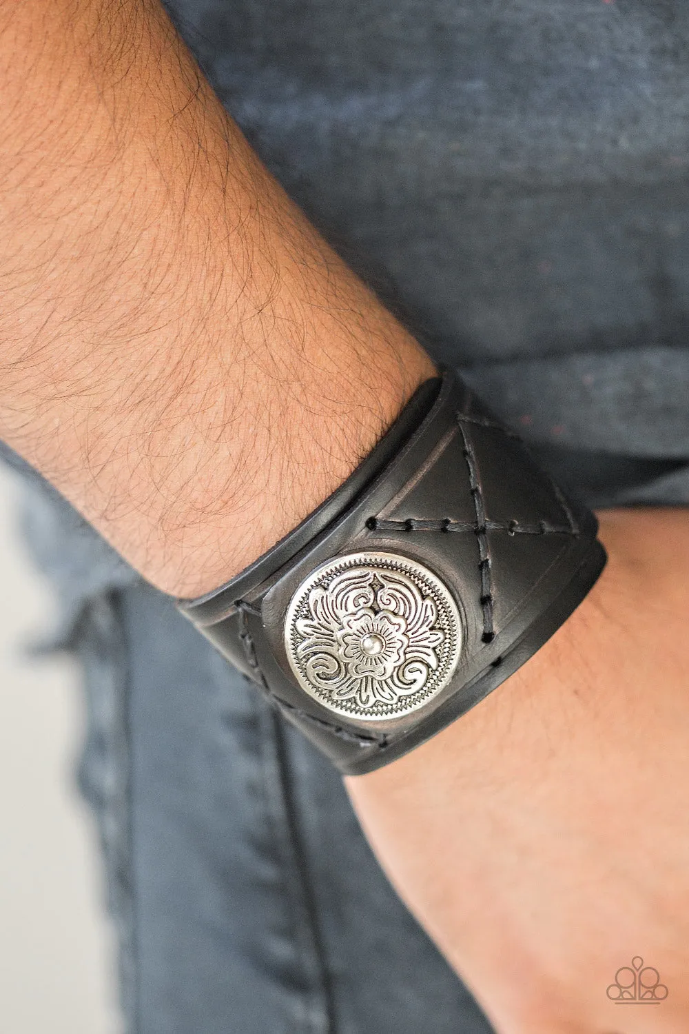 Badlands Bandit Black Bracelet