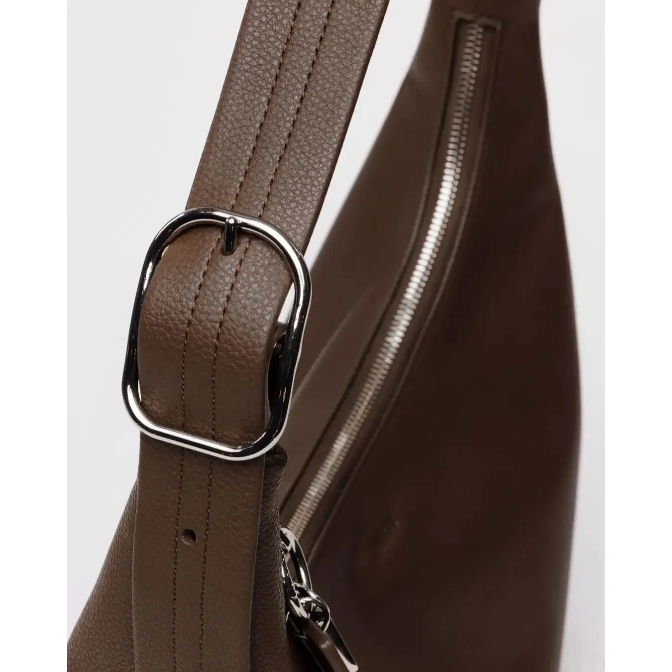 Baggu - Recycled Leather Shoulder bag - Brown