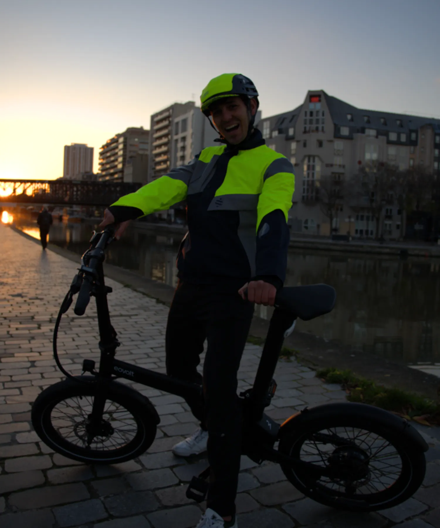 CASQUE PLIABLE OVERADE x URBAN CIRCUS