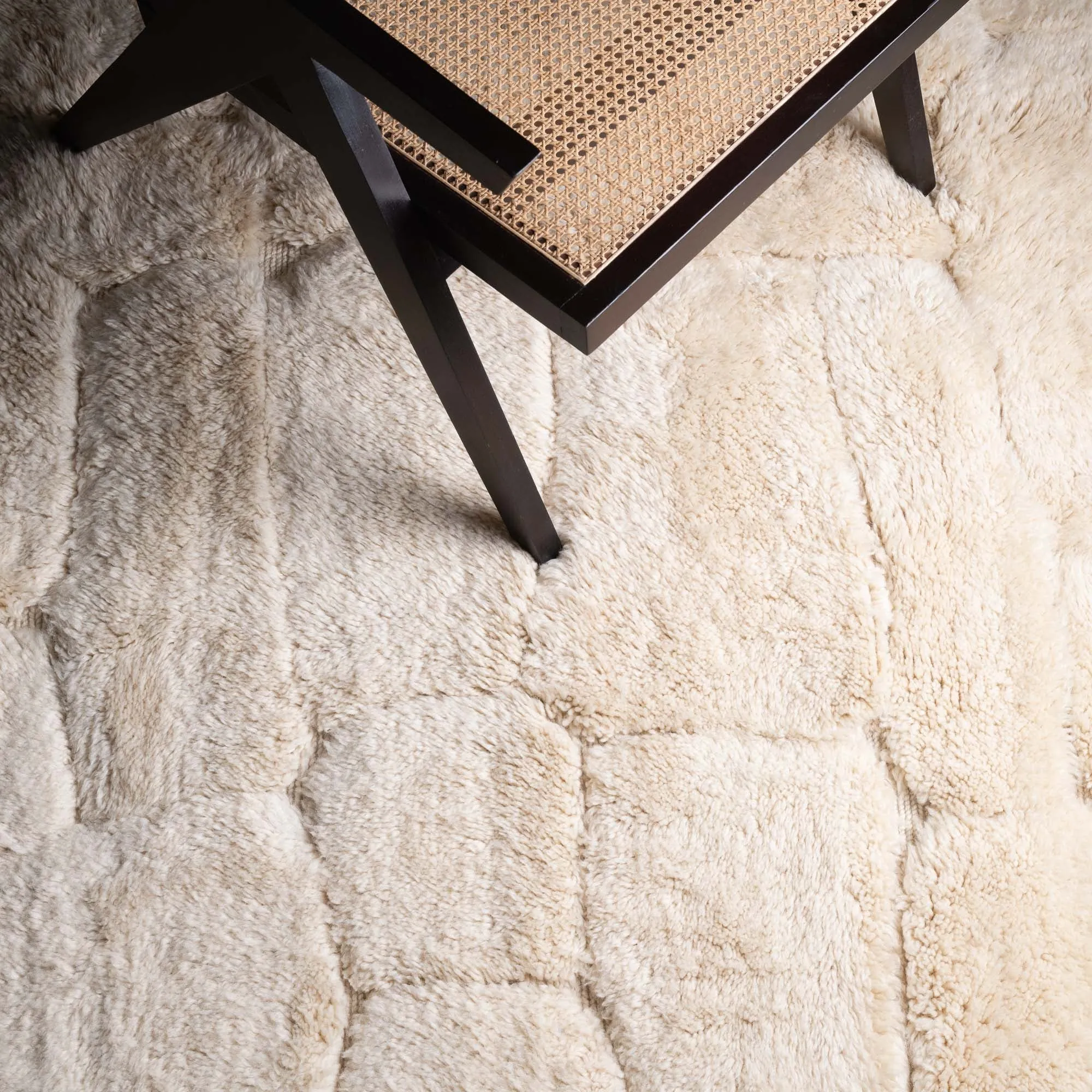 Cloudy Sky - Luxury Shag Moroccan Rug