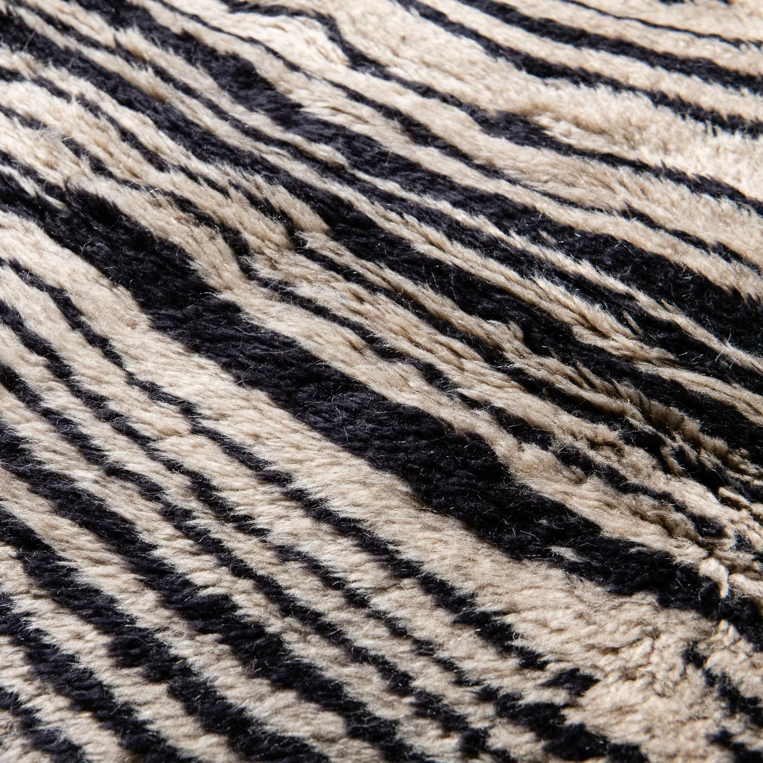 Desert Dazzle - Luxury Shag Moroccan Rug