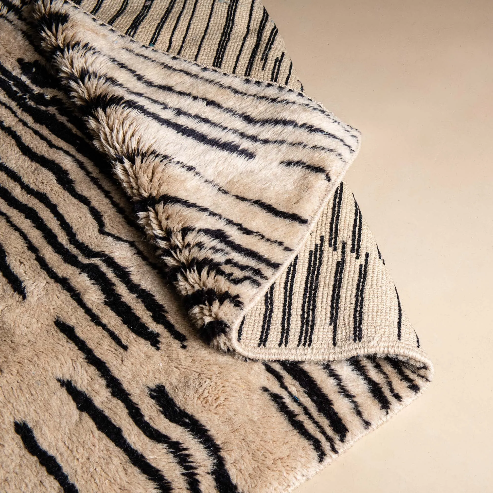 Desert Dazzle - Luxury Shag Moroccan Rug