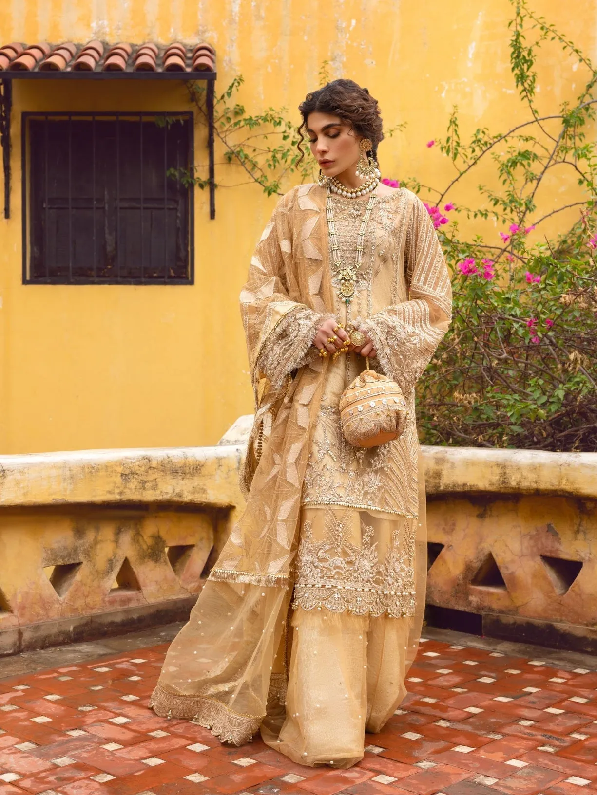 ERUM KHAN STORE | LUXURY PRET | Andokhta