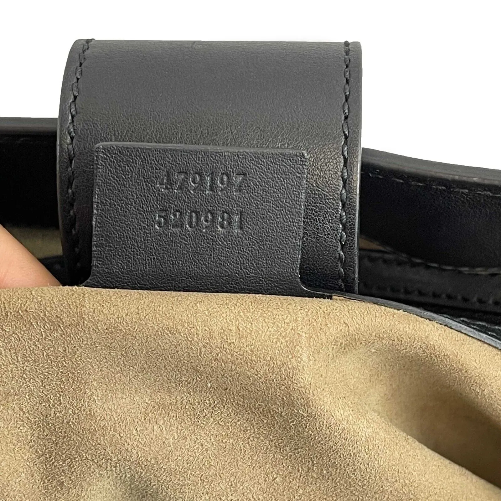 Gucci GG Supreme Padlock Chain Tote Medium