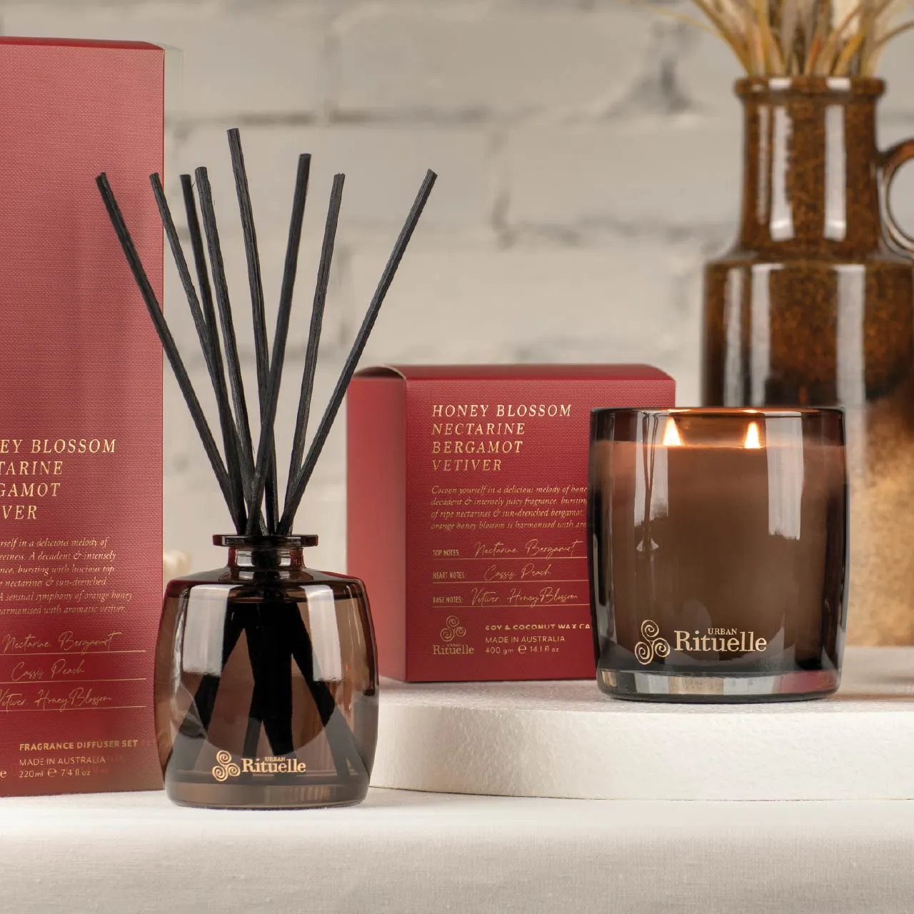 Honey Blossom, Nectarine, Bergamot, Vetiver Scented Soy Candle | 400gm