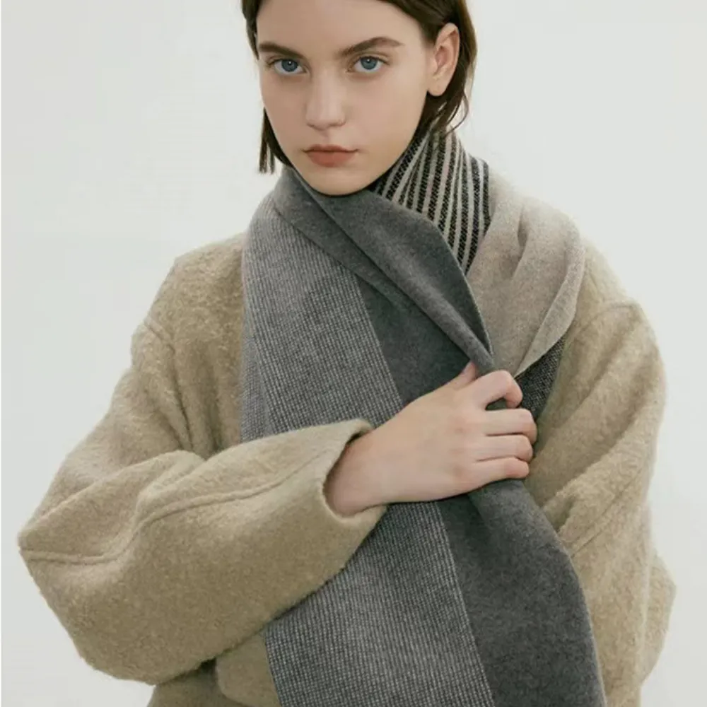 Japanese Urban Contrast Scarf