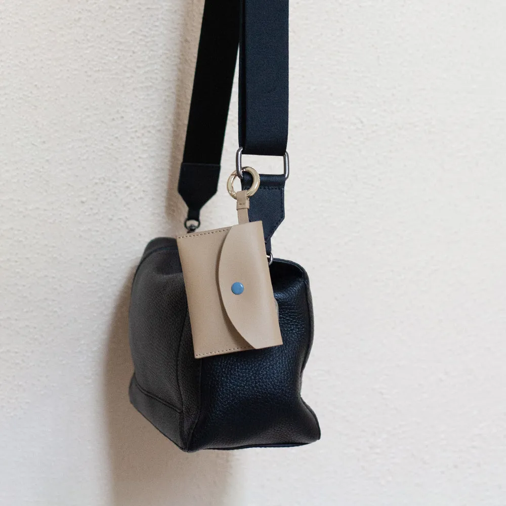 KAFKA CARD CASE BEIGE