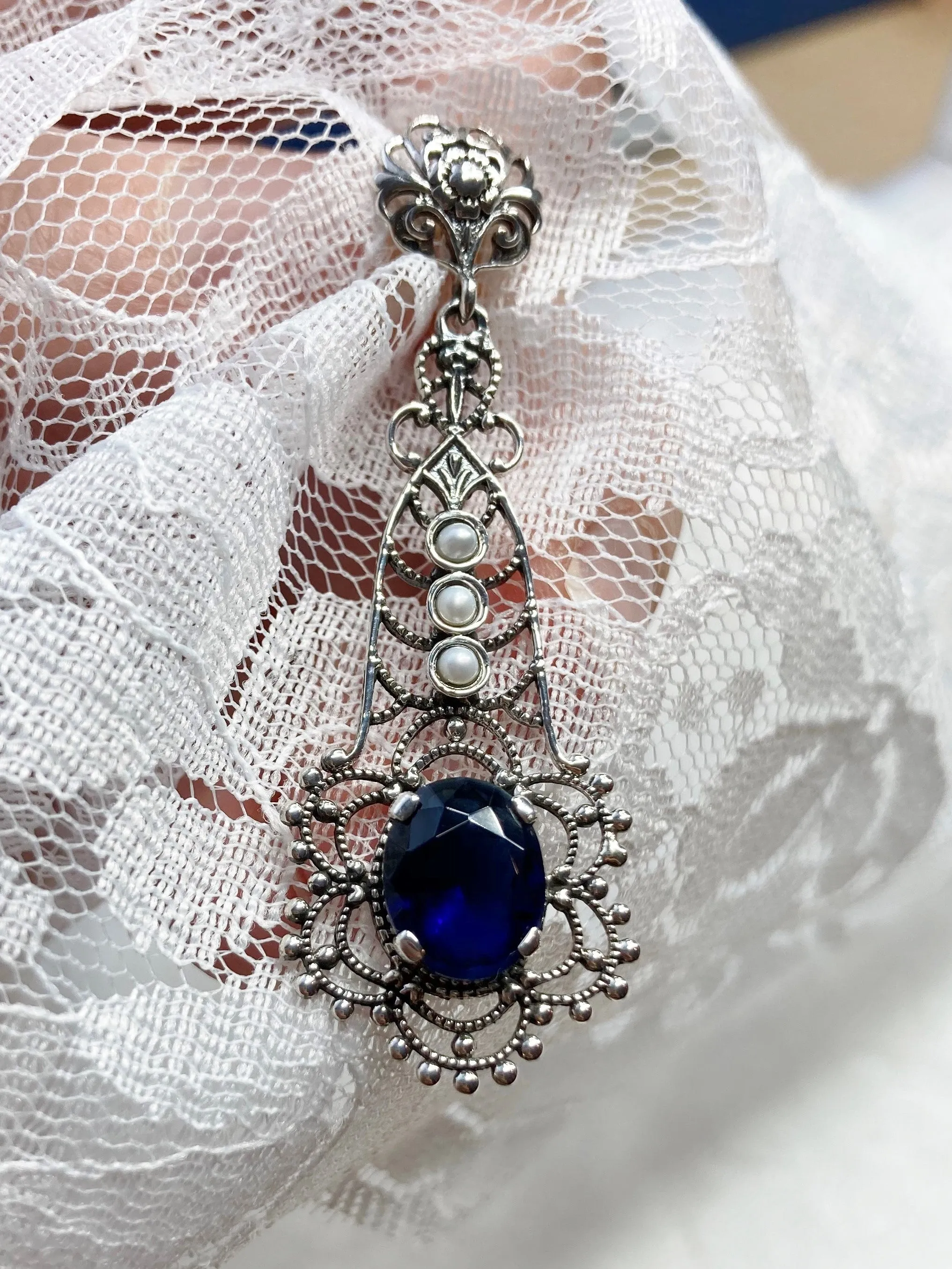 Lavaliere Pendant, Sapphire Blue Necklace #P17