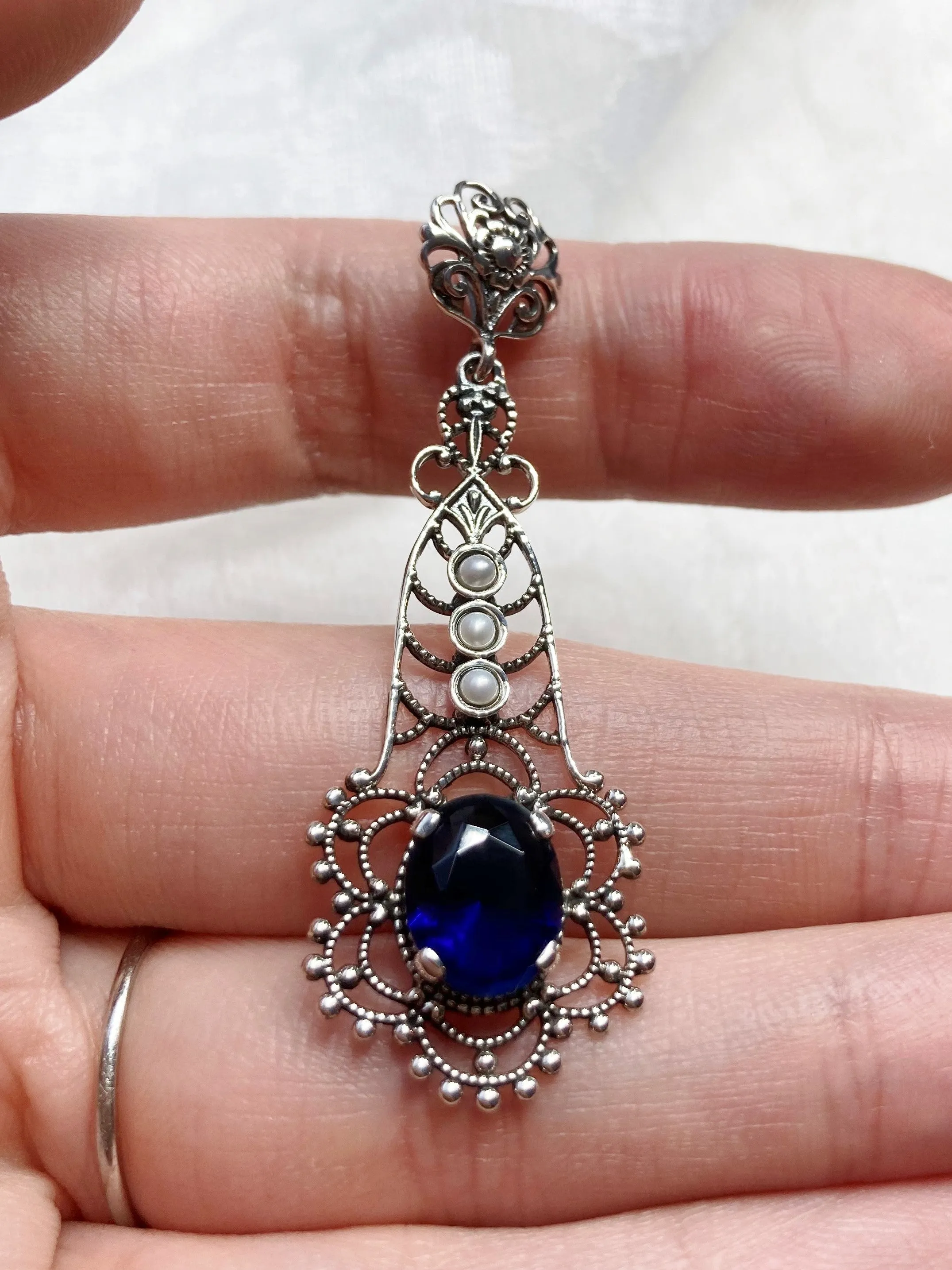 Lavaliere Pendant, Sapphire Blue Necklace #P17