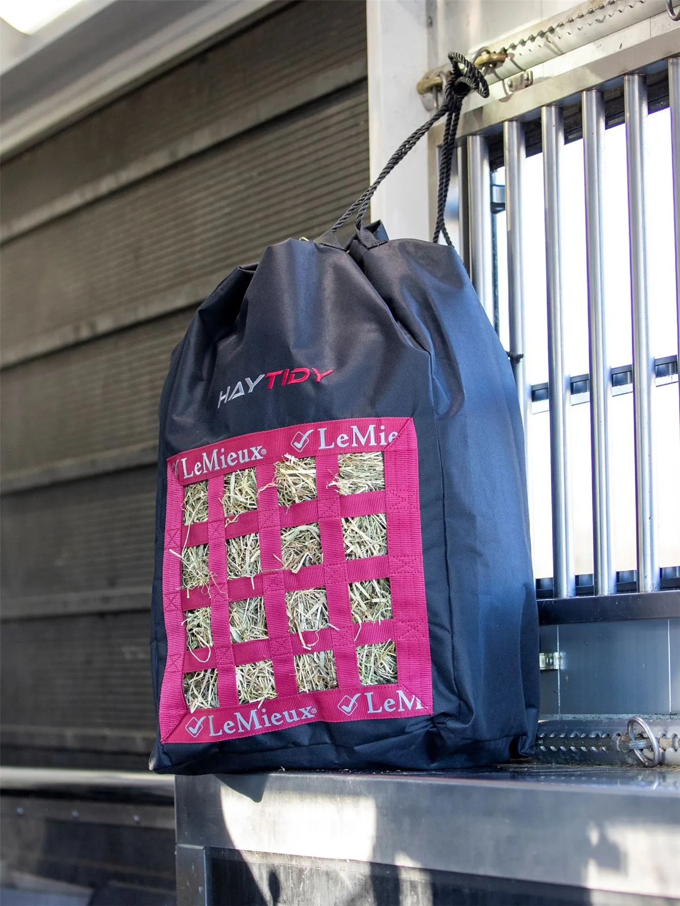 LeMieux Hay Tidy Bag