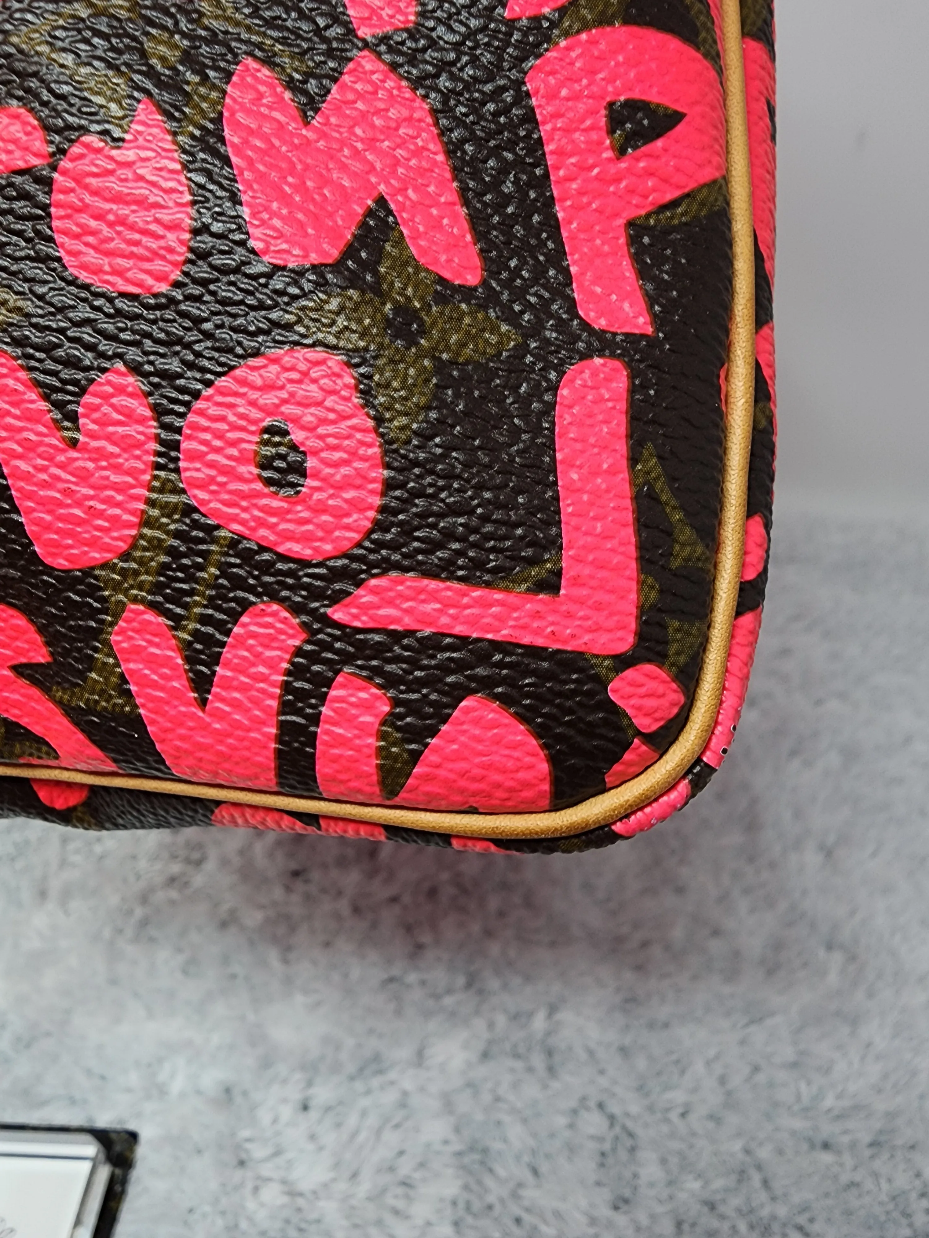 LOUIS VUITTON LIMITED EDITION STEPHEN SPROUSE PINK GRAFFITI SPEEDY 30