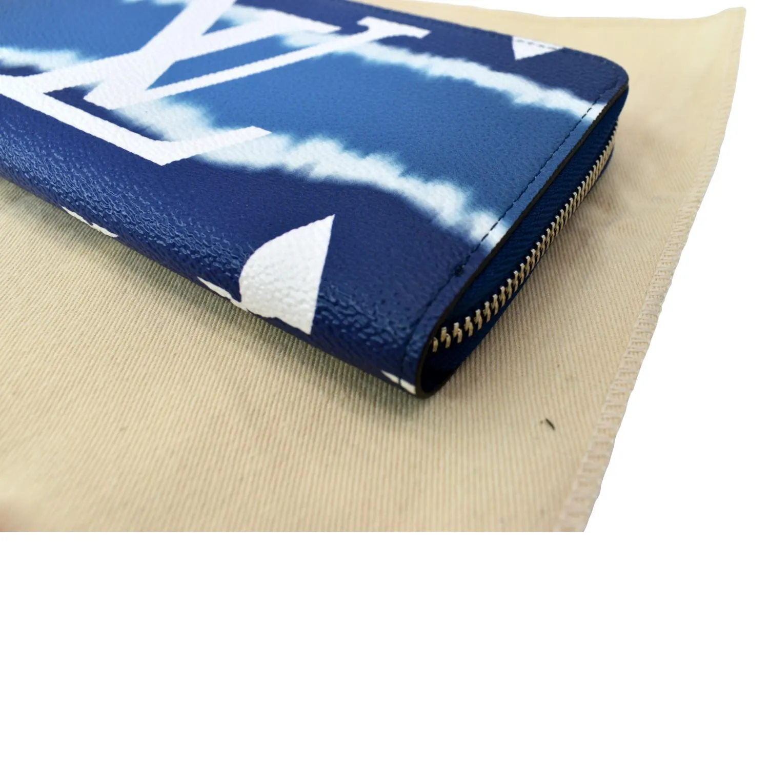 LOUIS VUITTON LV Escale Monogram Coated Canvas Zippy Wallet Blue