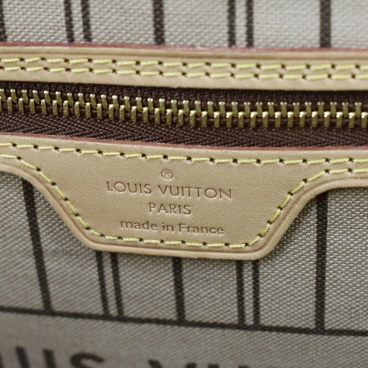 LOUIS VUITTON Neverfull MM Monogram Canvas Tote Bag Brown