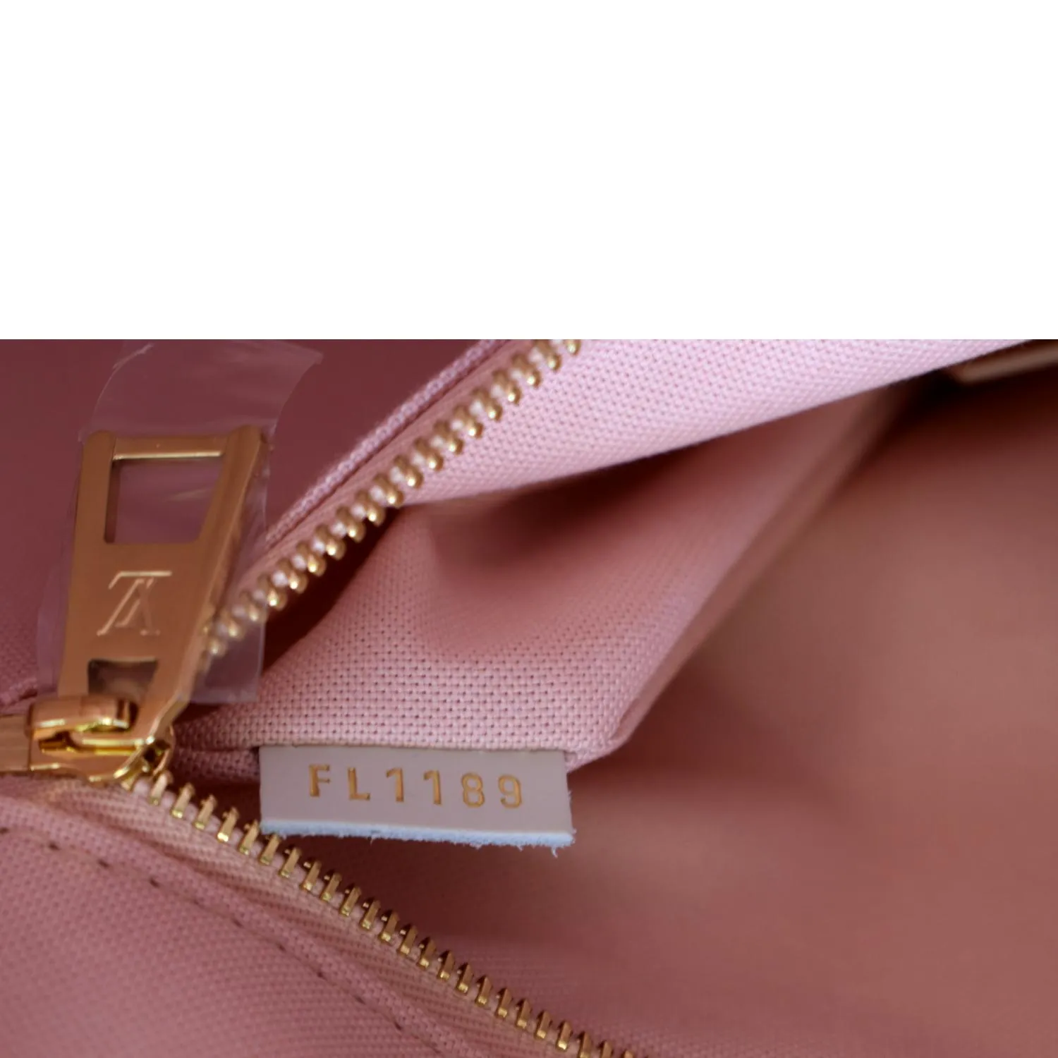 LOUIS VUITTON Onthego GM Limited Edition Giant Monogram Tote Bag Rouge Rose