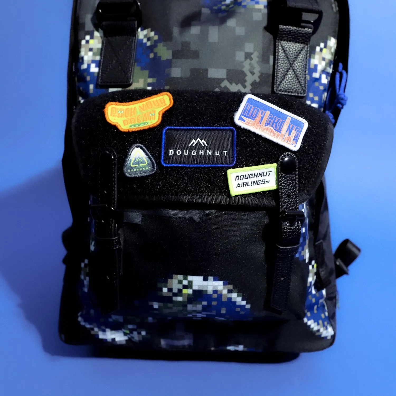 Macaroon Large Doughnut Airlines II Series Backpack