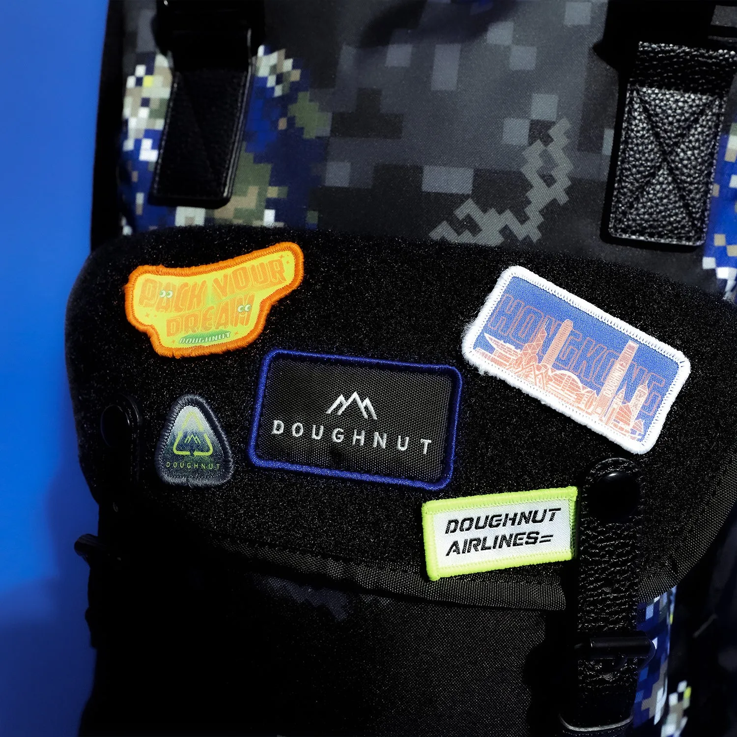 Macaroon Large Doughnut Airlines II Series Backpack