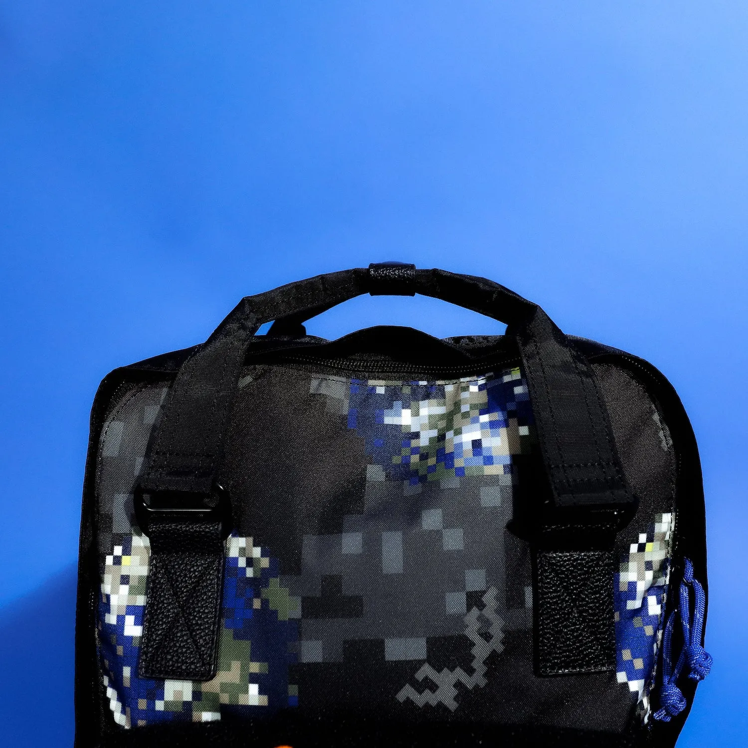 Macaroon Large Doughnut Airlines II Series Backpack