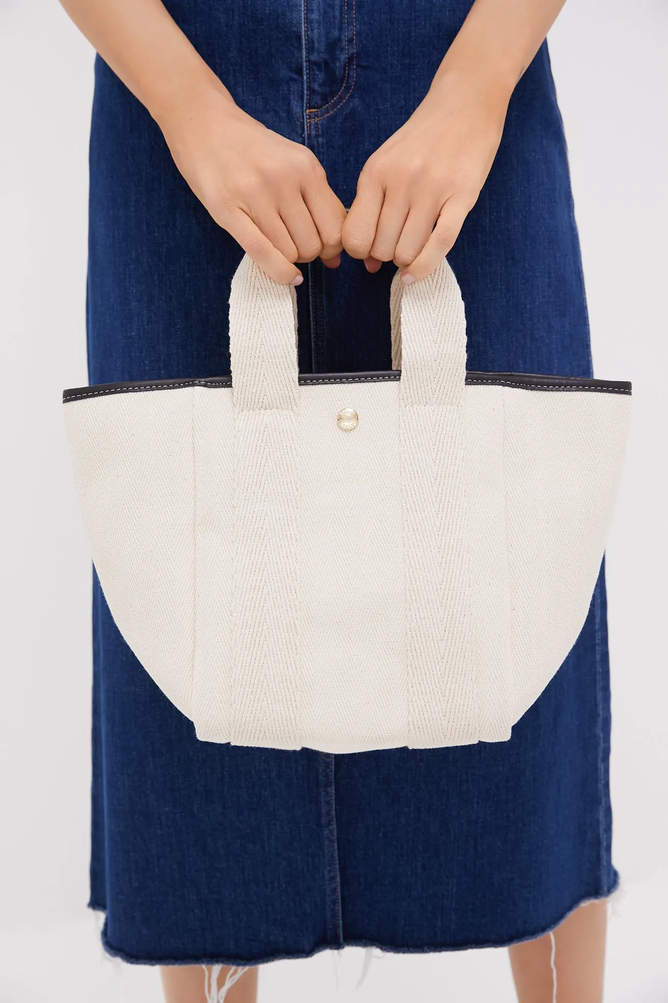 Natural Traversee S Square Tote