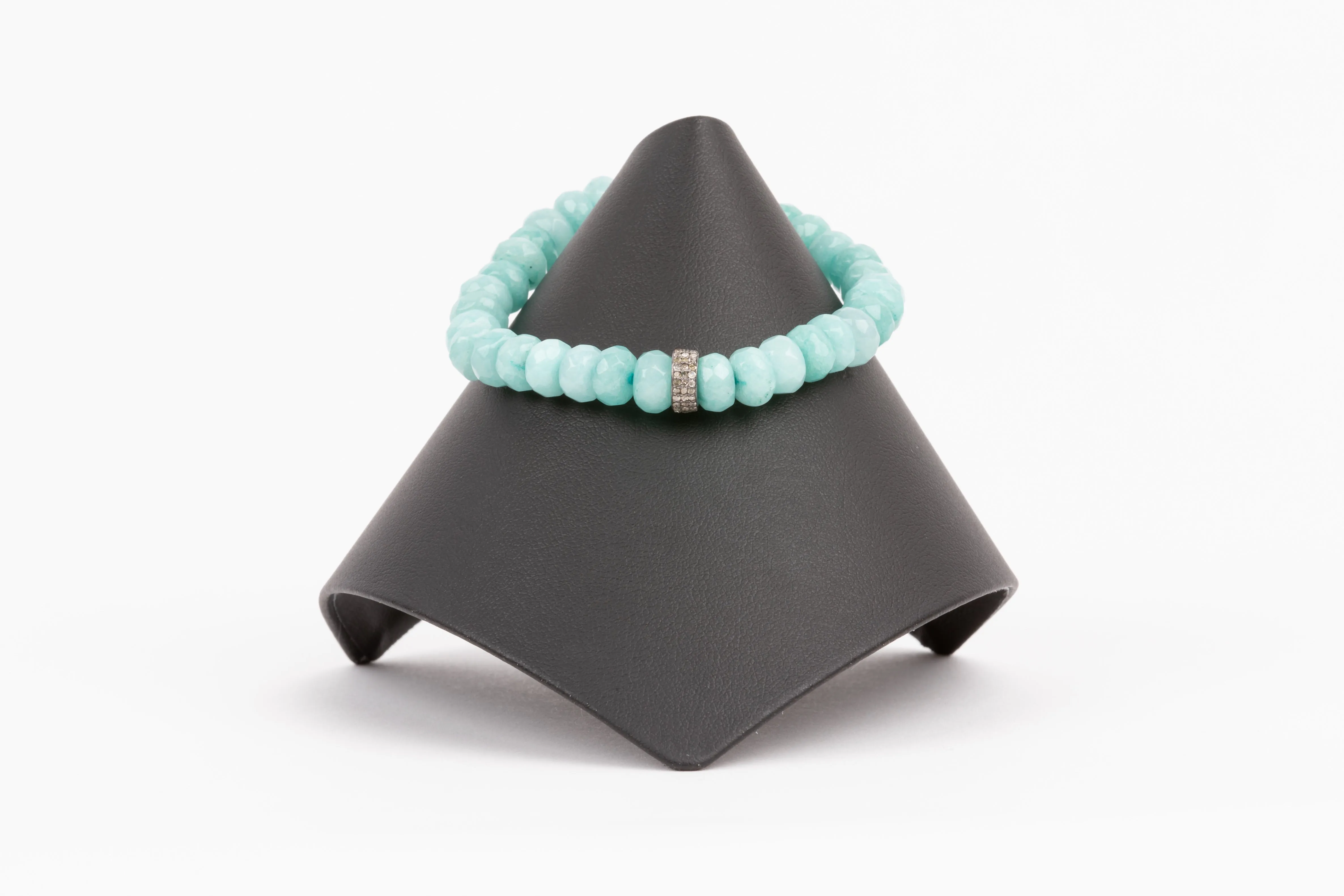 Pave Diamond, Amazionite