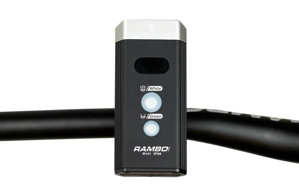 PRO HUNTER ULTRA BRIGHT FLASHLIGHT