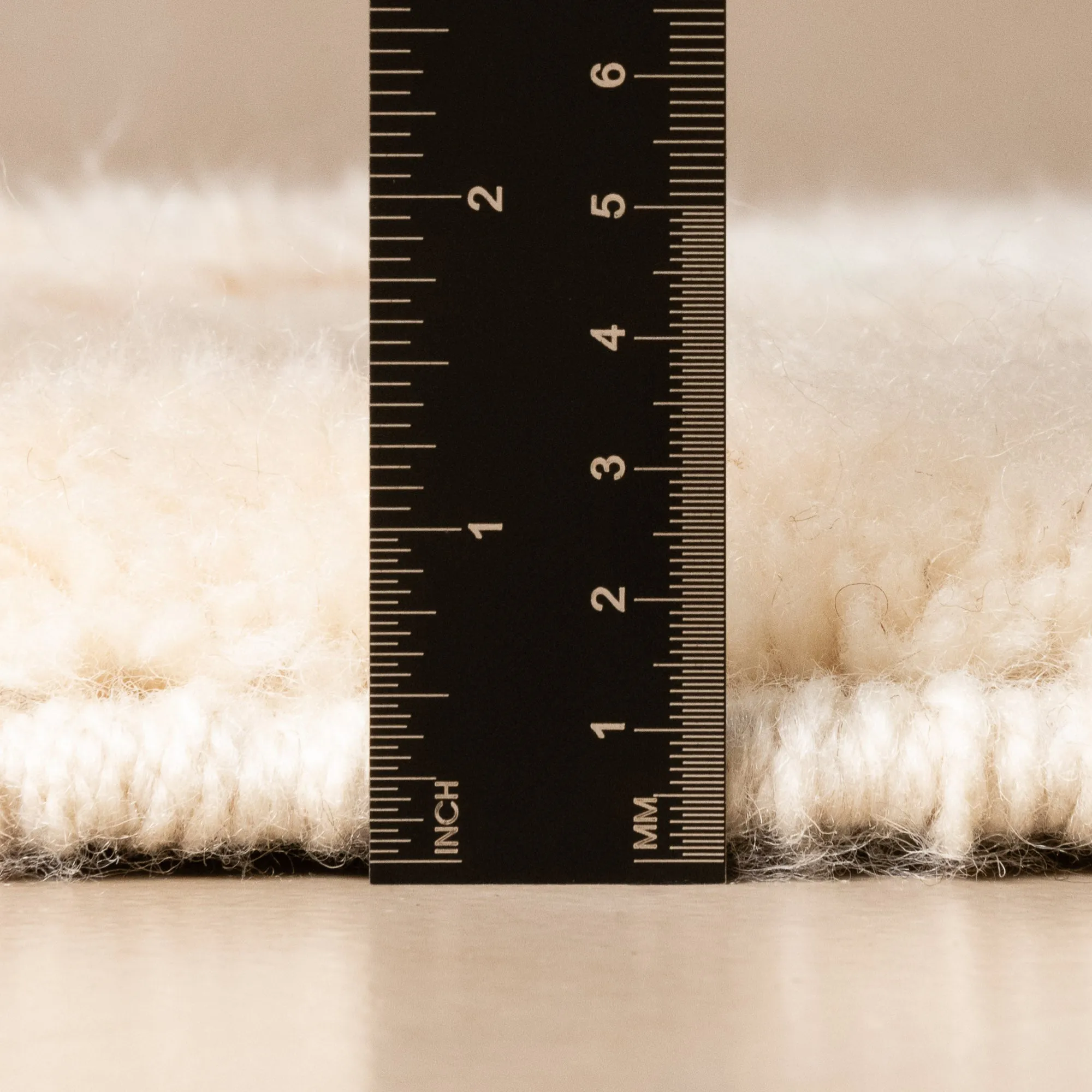 Sandscribe Elegance - luxury beni mrirt rug