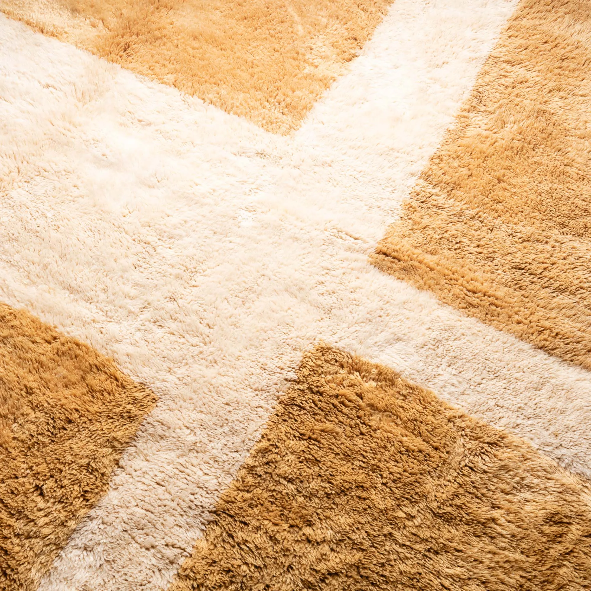 Sunlit Mosaic Round - Luxury Shag Moroccan Rug