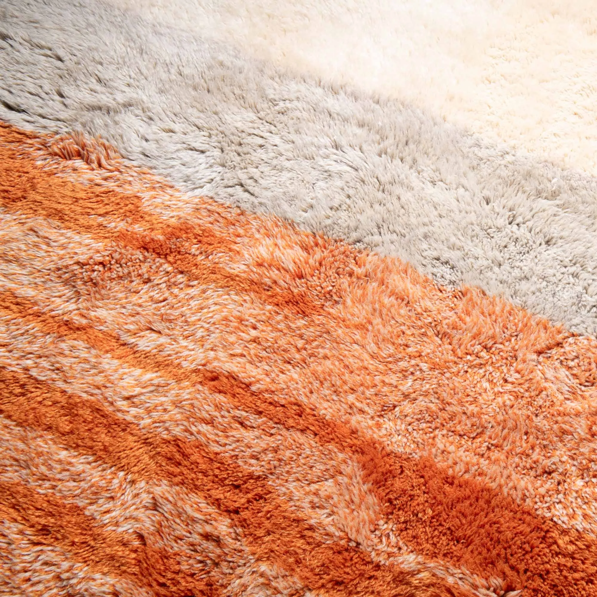 Sunrise Round - Luxury Shag Moroccan Rug
