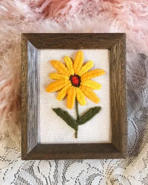 Sweet Vintage Daisy Embroidery