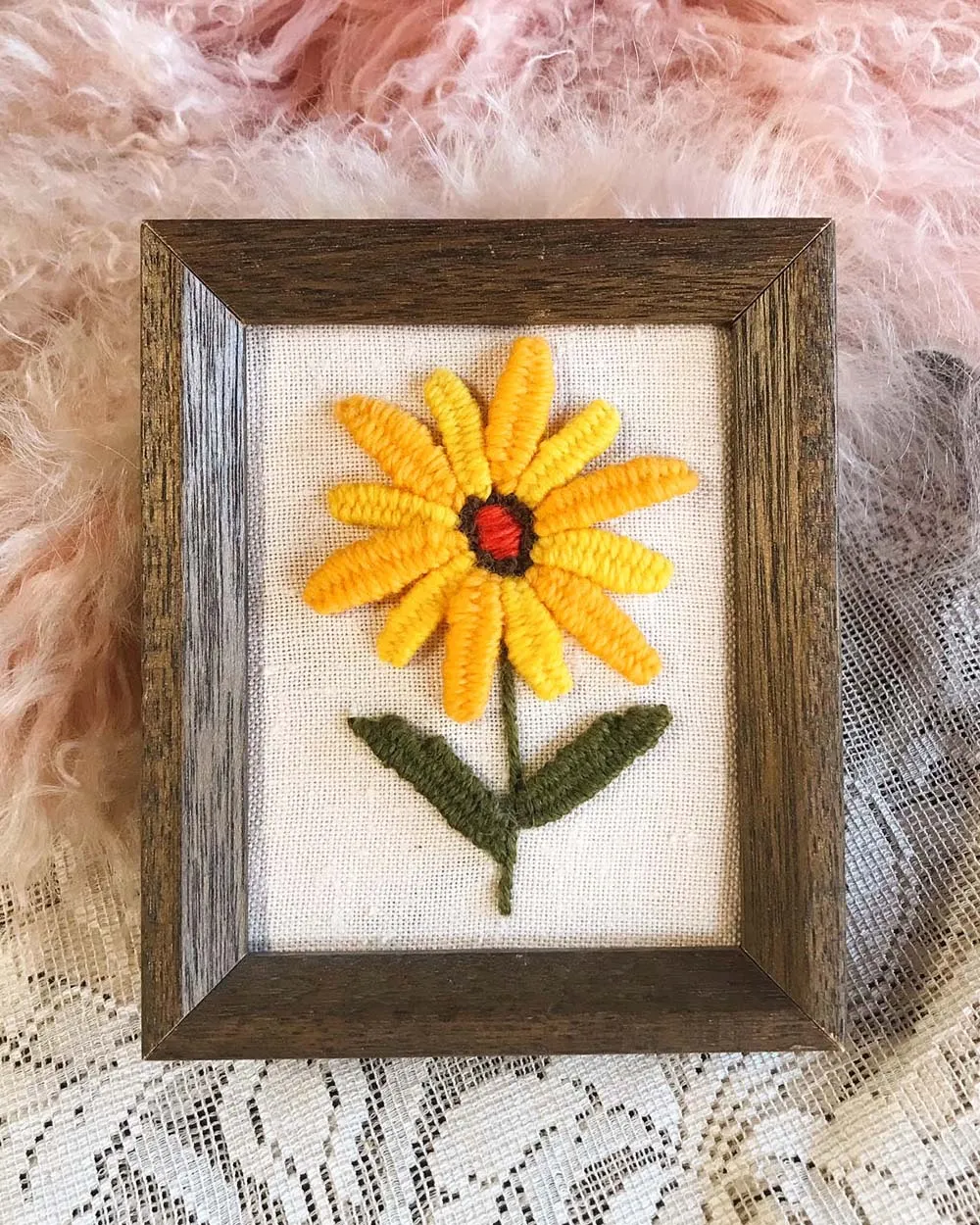 Sweet Vintage Daisy Embroidery