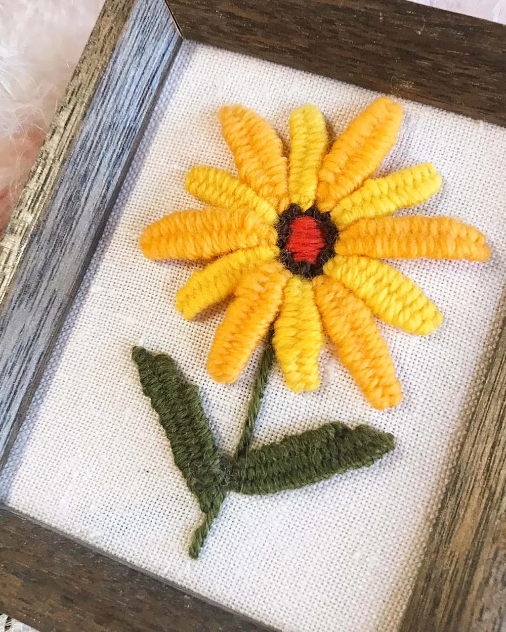 Sweet Vintage Daisy Embroidery