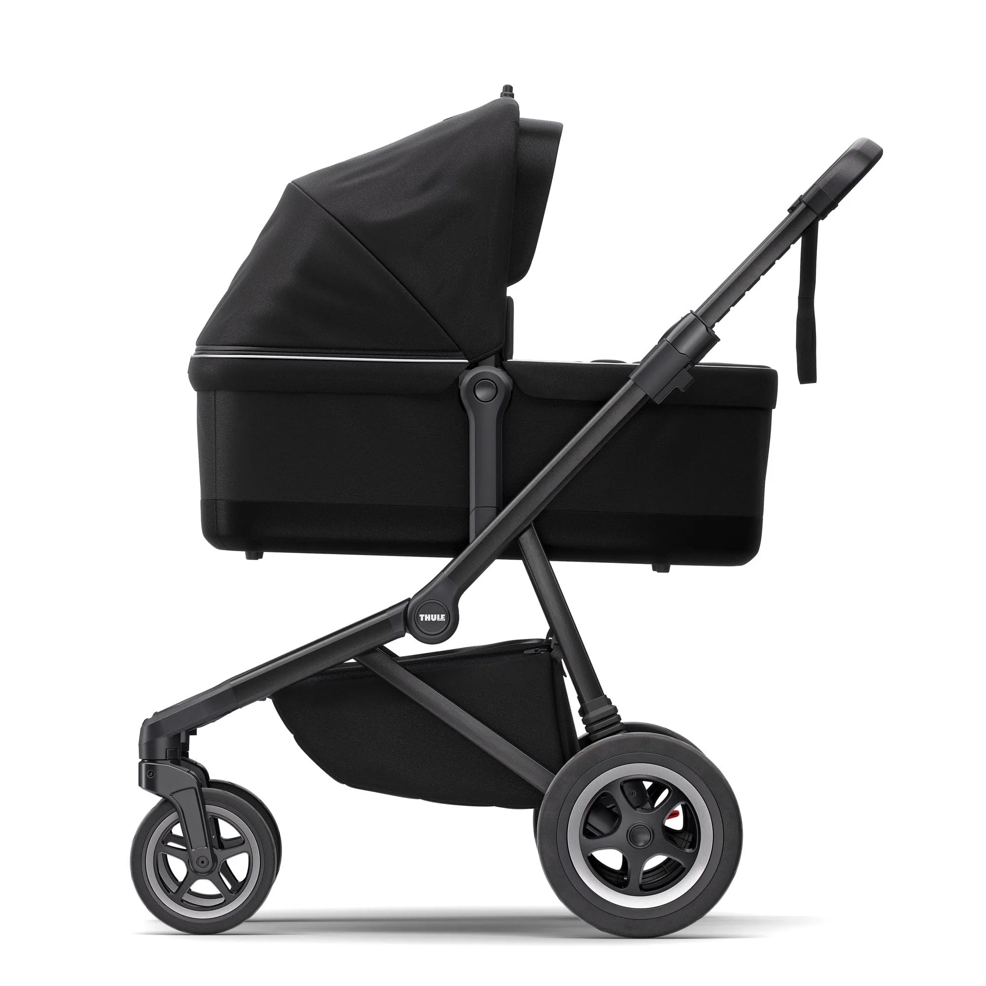Thule Urban Glide 3 Newborn Bundle in Black