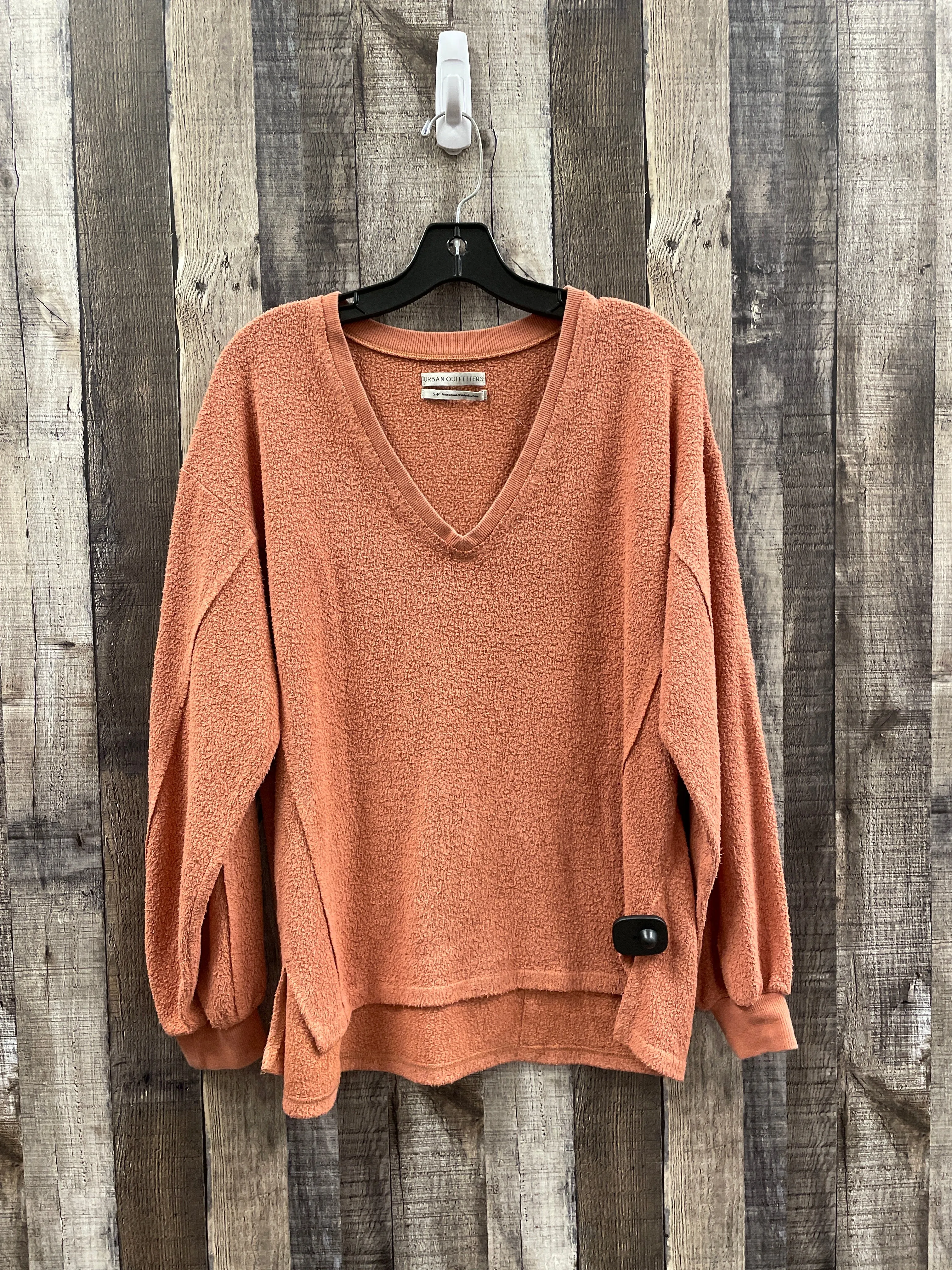 Top Long Sleeve By Urban Outfitters  Size: S