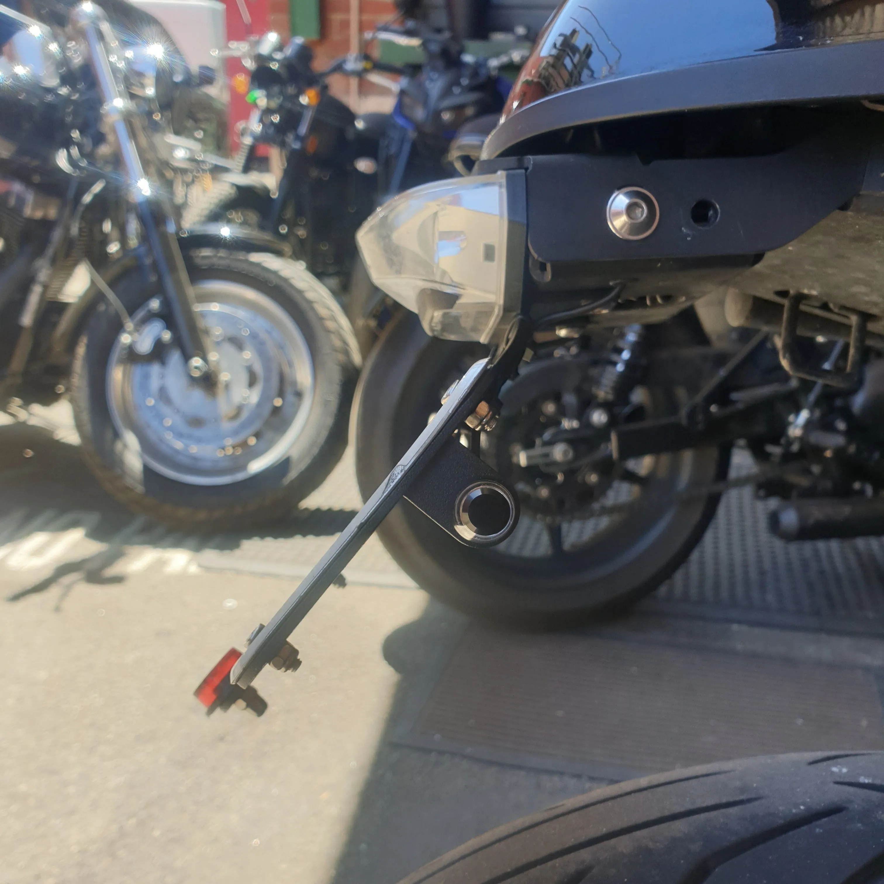 Universal tail tidy