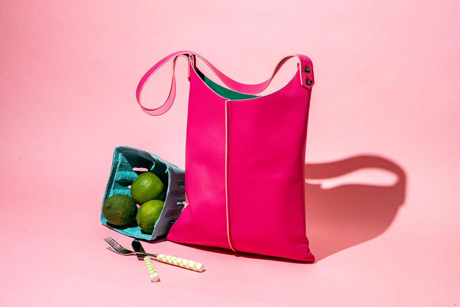 Wedge handbag - French lamb leather in Fuchsia pink - Luxury edition *06