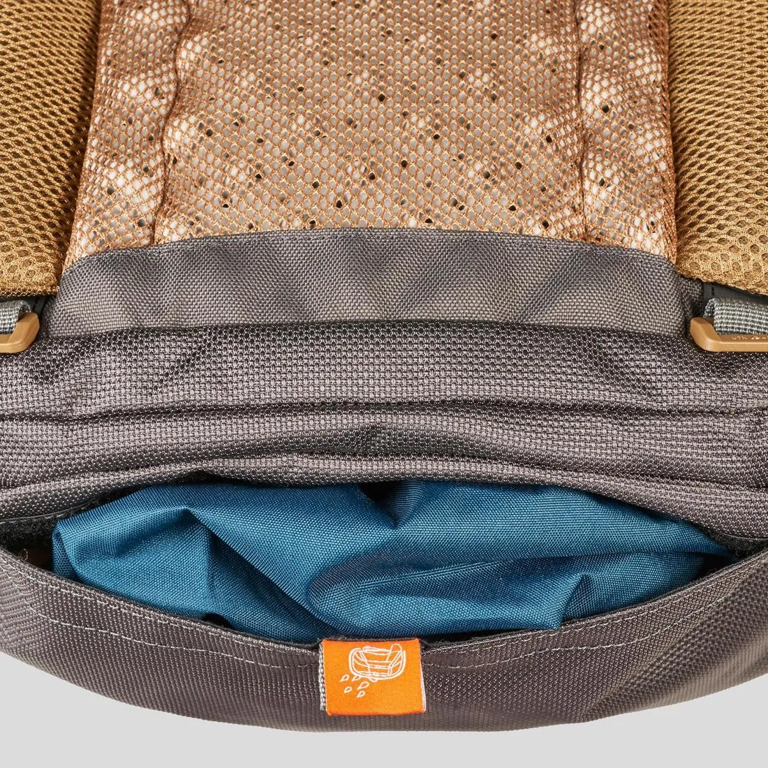 Women’s travel backpack 70L - Travel 500
