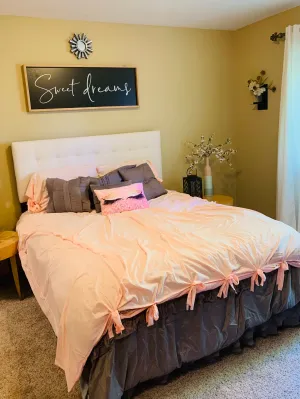 Wood sign { Sweet Dreams } Personalizable.