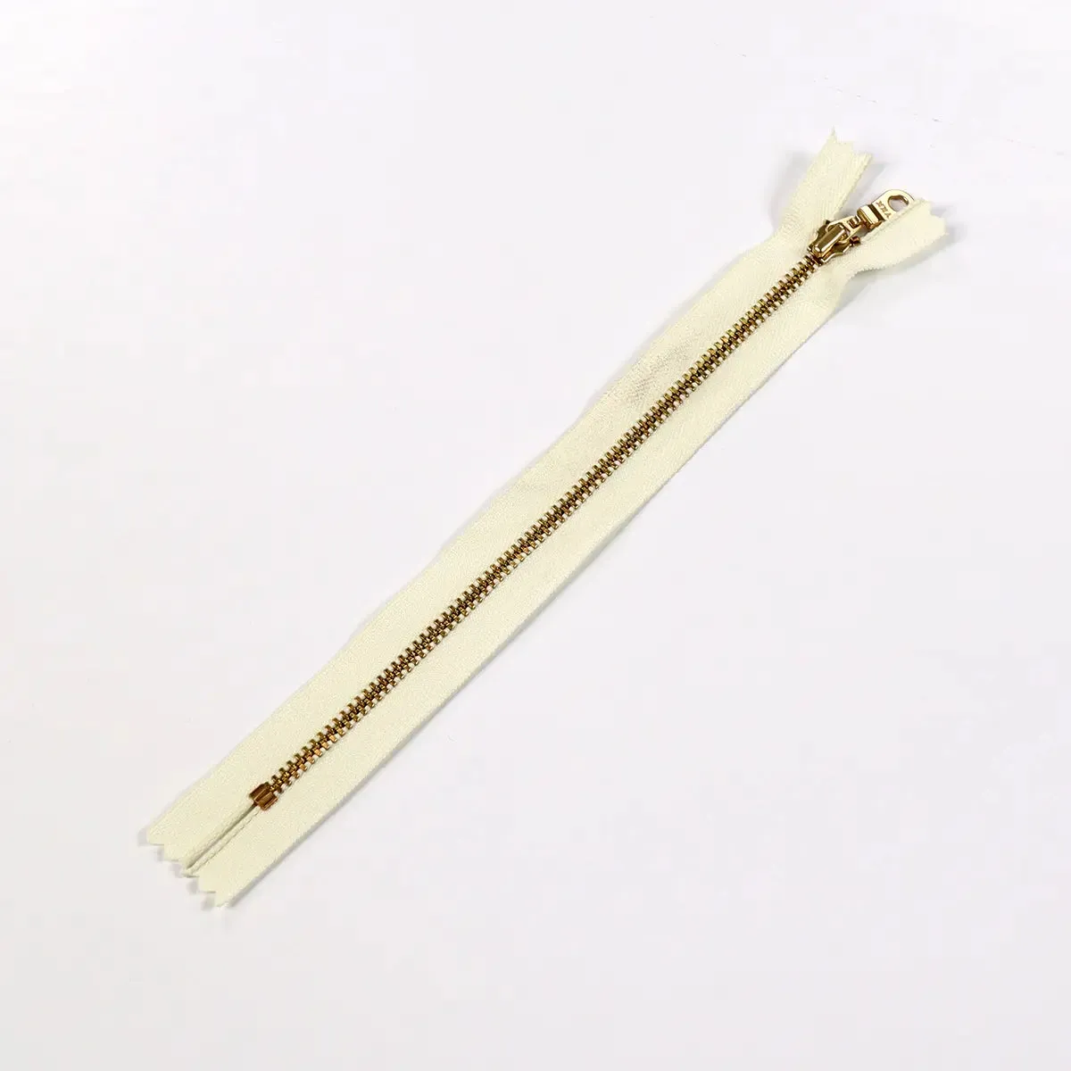 YKK 4.5 Brass Bag Zipper with Donut Pull 8 Inch